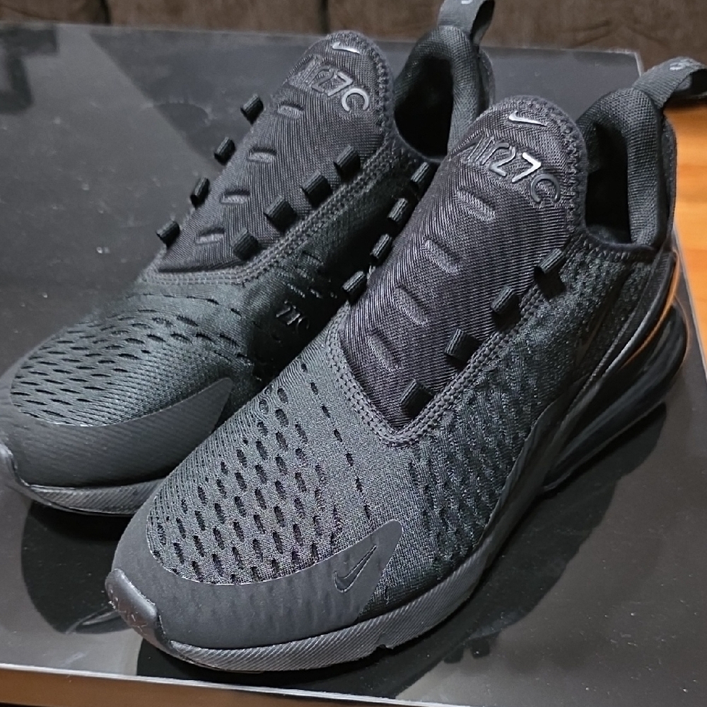 Nike Air Max 270 Triple Black Wmns Sneakers